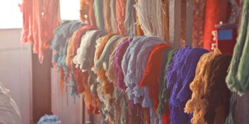 Embracing Tomorrow: 6 Best Fashion Trends of 2024