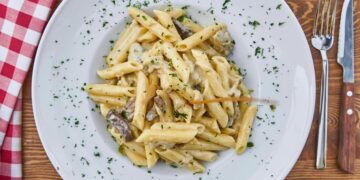 Enhance Your Pasta Cooking Skills: 5 Expert Tips from Bobby Flay