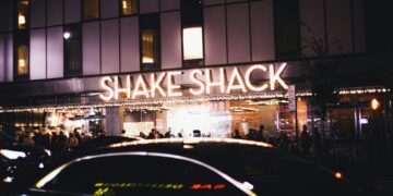Shake Shack Offers Free Burgers in Honor of Lengthy Oscars Runtime